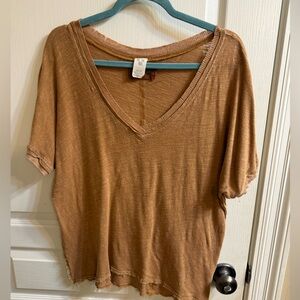We The Free Women's V-Neck Short Sleeve Tee in Rust